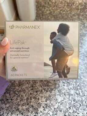 Harman LifePak Anti-Aging Nutrition Packets — Cream & White